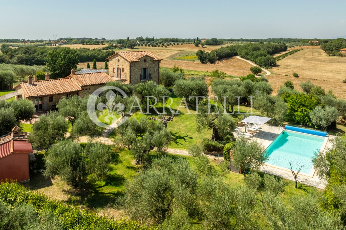 Country House in Castiglione del Lago, Umbria, Italy 3 - 18676418