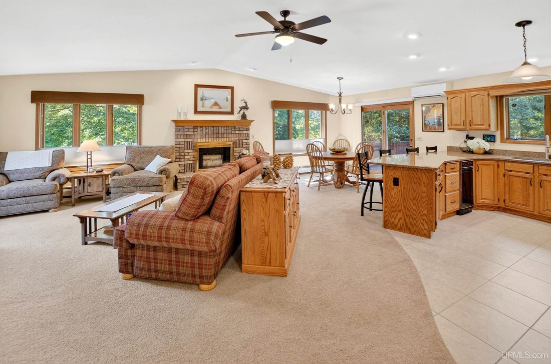 House in Marquette, Michigan, United States 3 - 18676761
