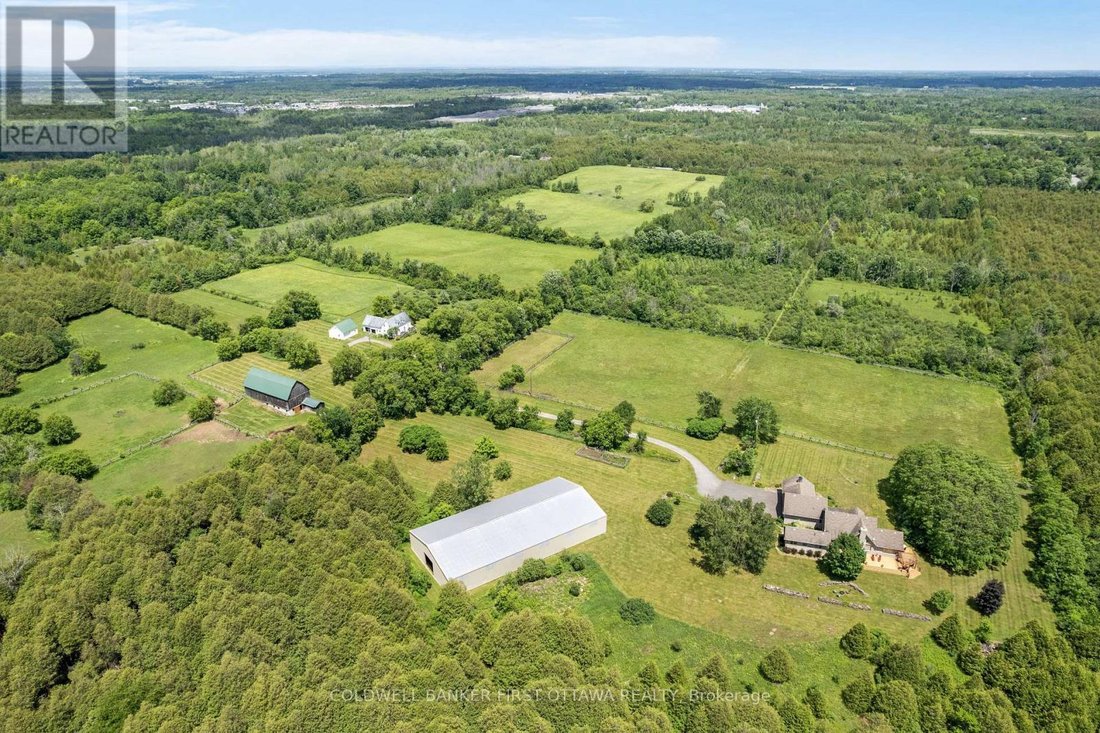 Land in Ottawa, Ontario, Canada 1 - 17998342