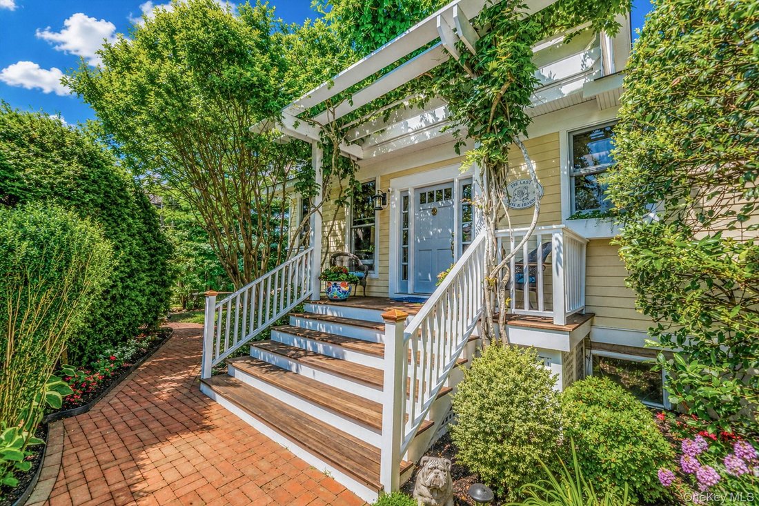 House in East Quogue, New York, United States 2 - 18677433