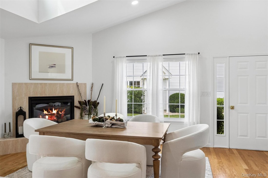 Condo in Jamesport, New York, United States 5 - 18677531