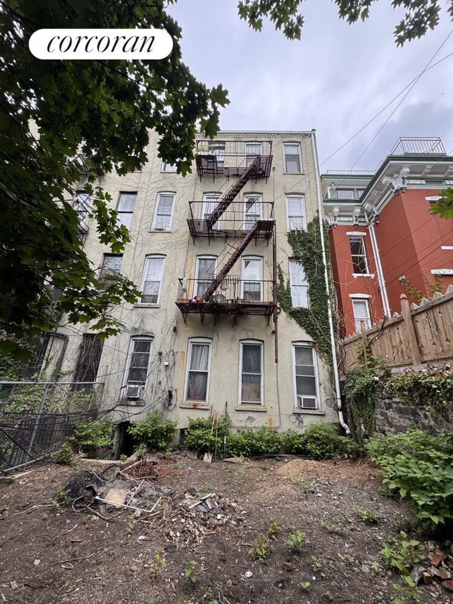 House in New York, New York, United States 4 - 18674499