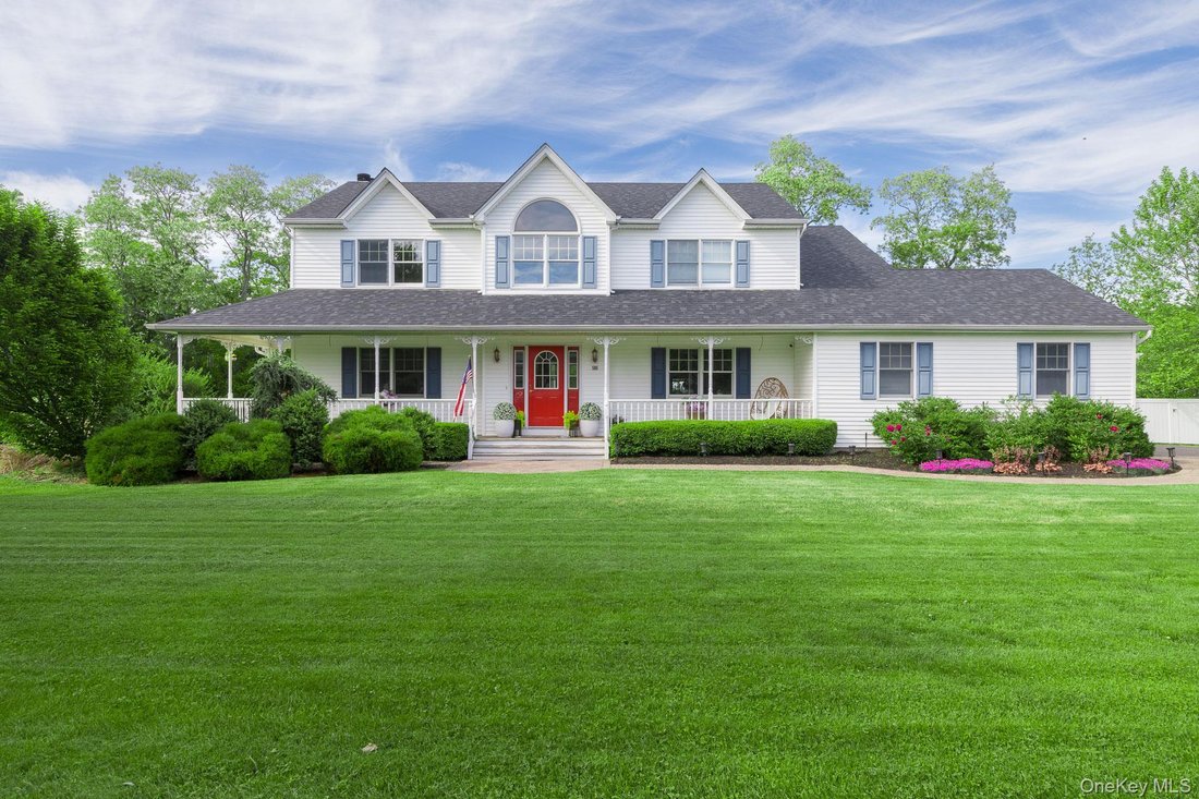 House in Calverton, New York, United States 1 - 18677550
