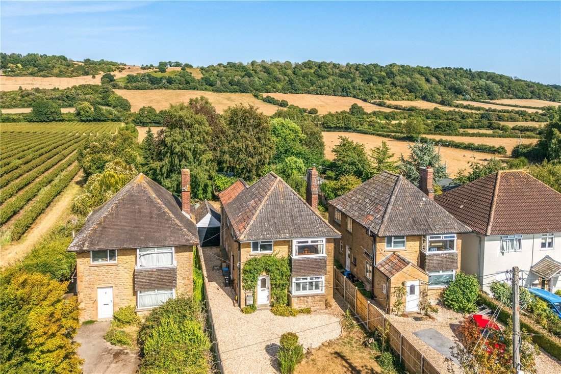 House in Norton-sub-Hamdon, England 1 - 18674641