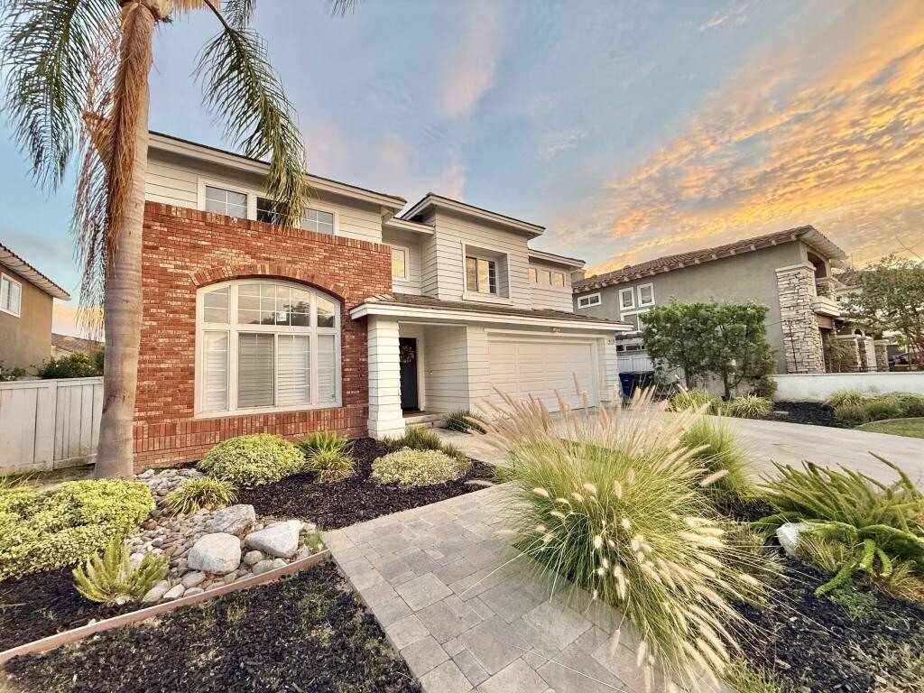 House in Signal Hill, California, United States 2 - 18675614