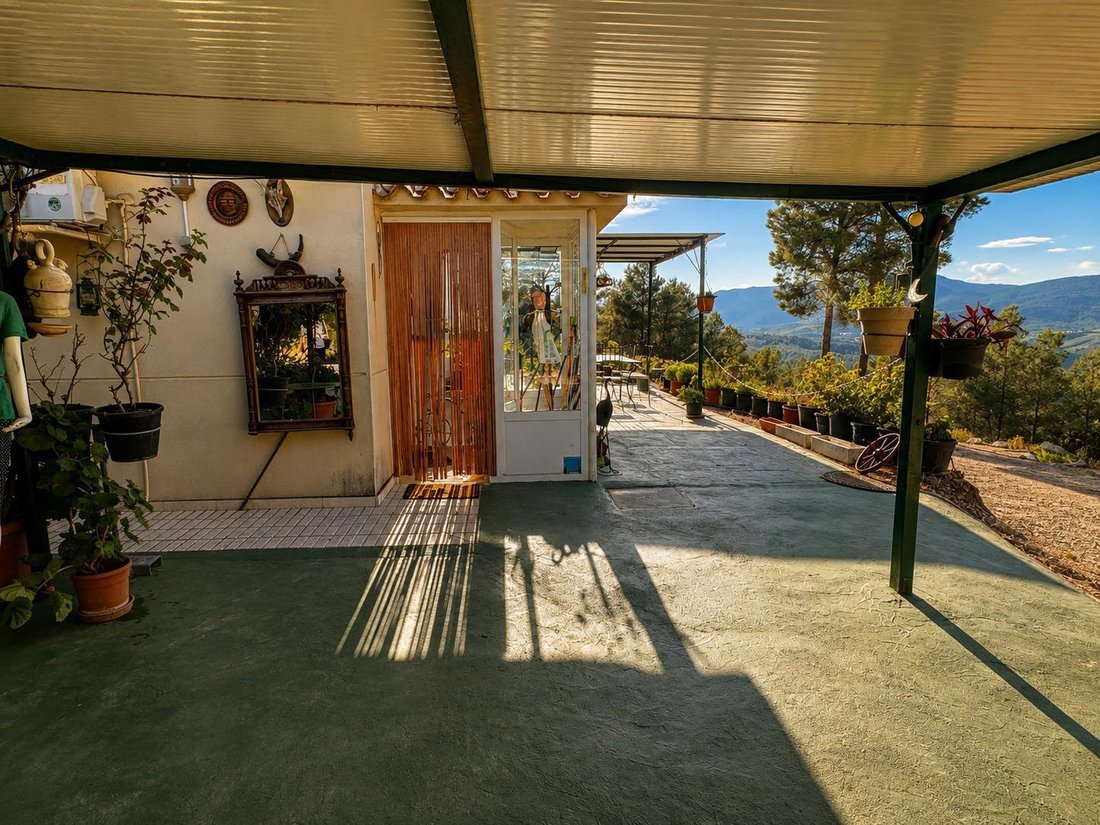 Country House in la Torre de les Macanes / Torremanzanas, Valencian Community, Spain 2 - 18677564