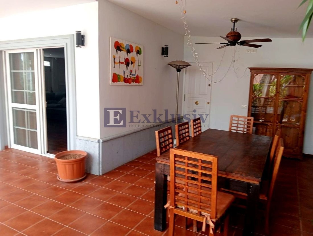 Villa in Los Cristianos, Canary Islands, Spain 5 - 18674614