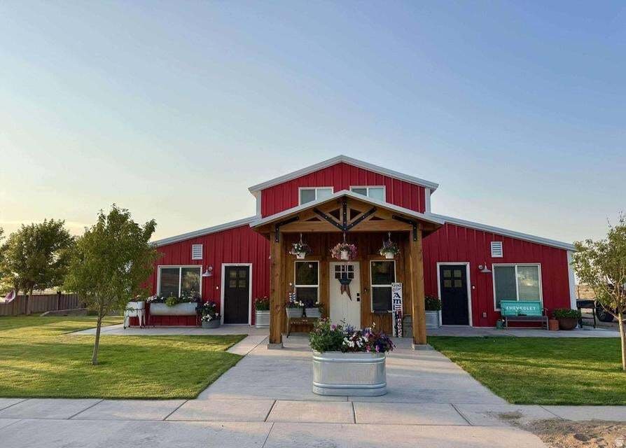 House in Enterprise, Utah, United States 2 - 18676605