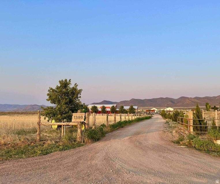 House in Enterprise, Utah, United States 4 - 18676605
