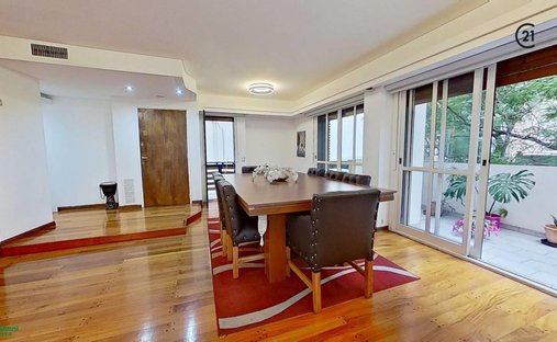 Condo in Buenos Aires, Buenos Aires, Argentina 1