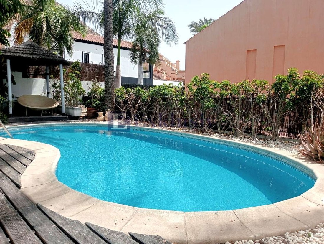 Villa in Los Cristianos, Canary Islands, Spain 3 - 18674614