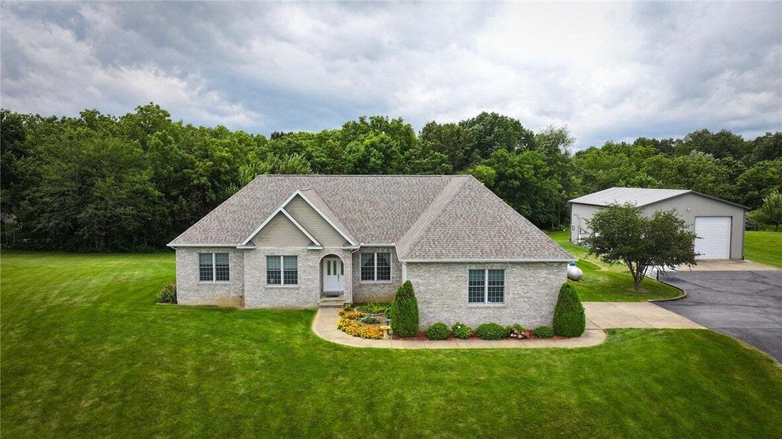 House in Oreana, Illinois, United States 3 - 18675328