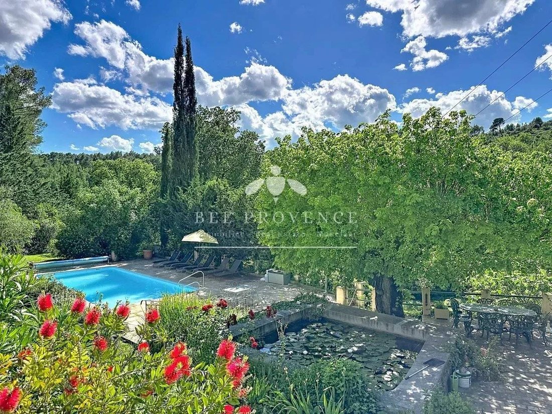 Villa in Flayosc, Provence-Alpes-Côte d'Azur, France 4 - 17929813