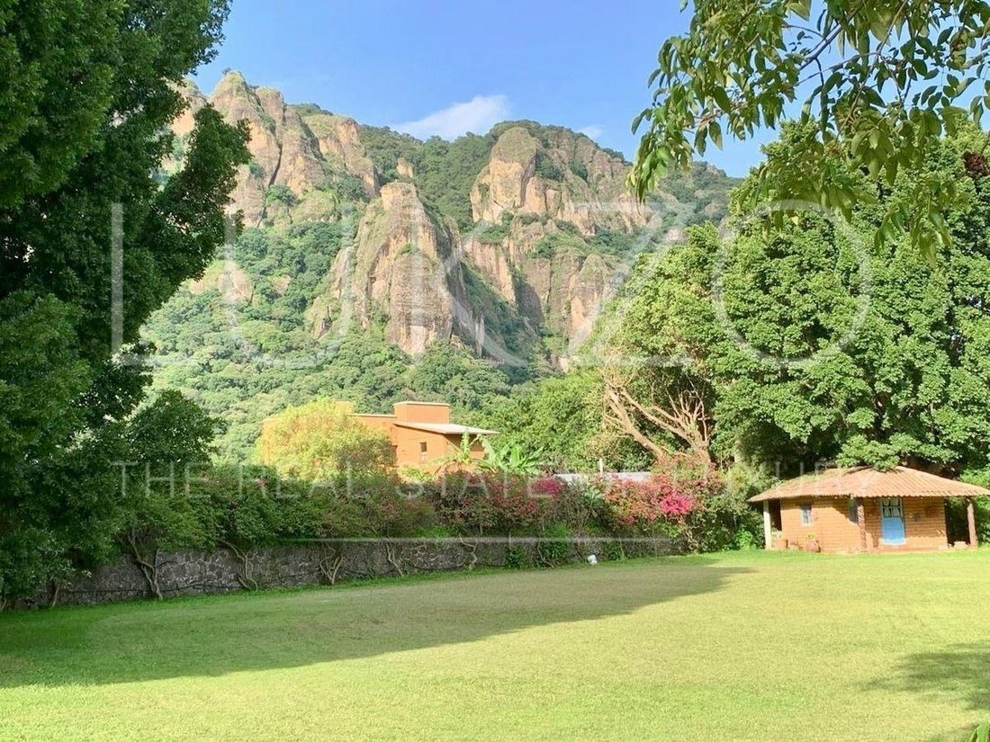 House in Tepoztlán, Morelos, Mexico 3 - 18675189