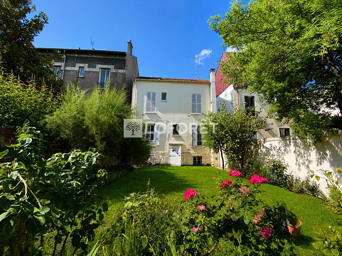 Villa in Centre, Nanterre, France 1 - 18675258