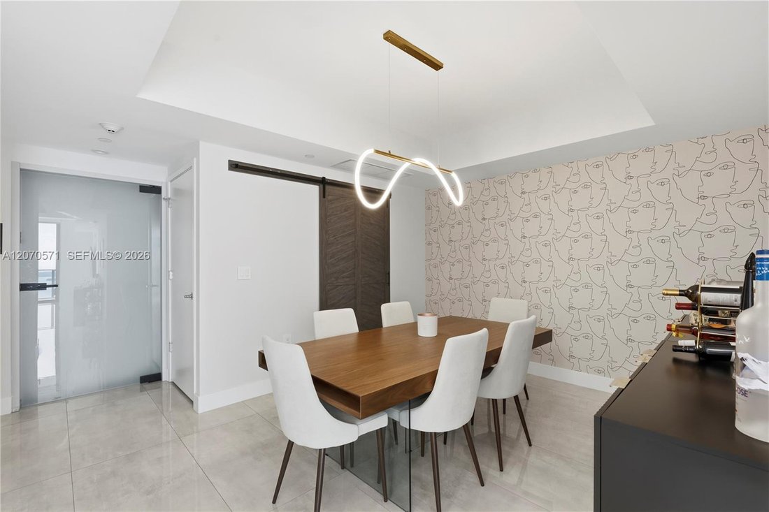 Condo in Miami, Florida, United States 4 - 18677499