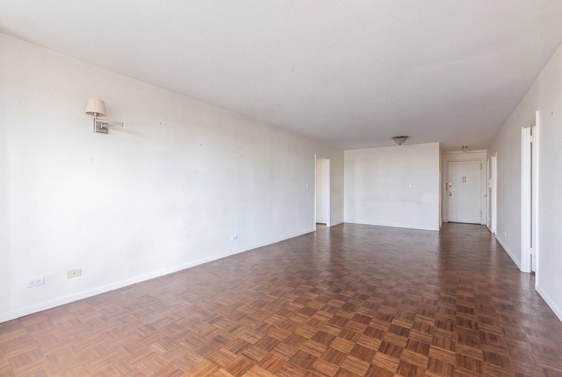 Co Op in New York, New York, United States 4 - 18677642