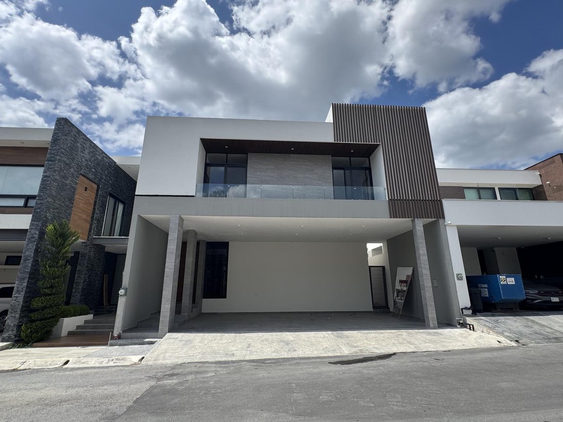 House in Monterrey, Nuevo Leon, Mexico 1 - 18675472