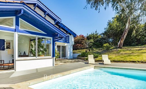 House in Acotz, Saint-Jean-de-Luz, France 1