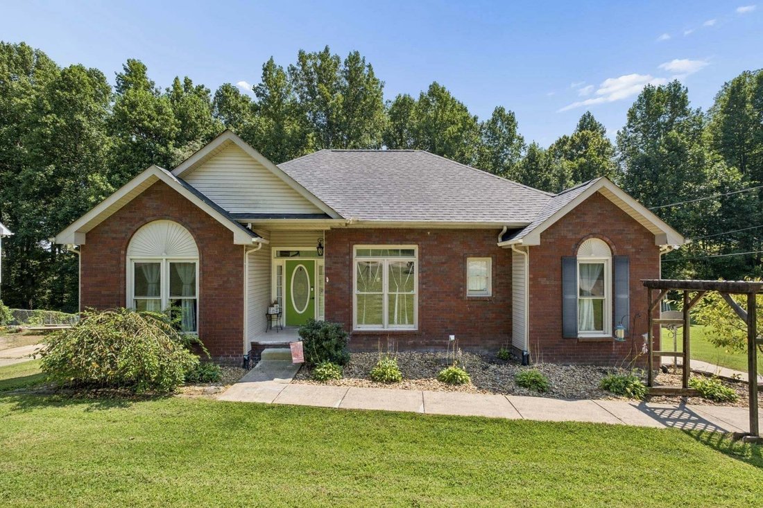 House in Dickson, Tennessee, United States 1 - 18677135