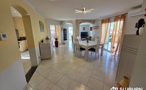 House in Ouest, Le Soler, France 1