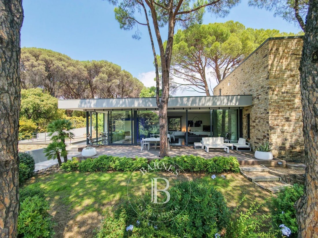 Villa in Nartelle-Noyer-Bellevue-bd des Sardinaux, Sainte-Maxime, France 1 - 18336273