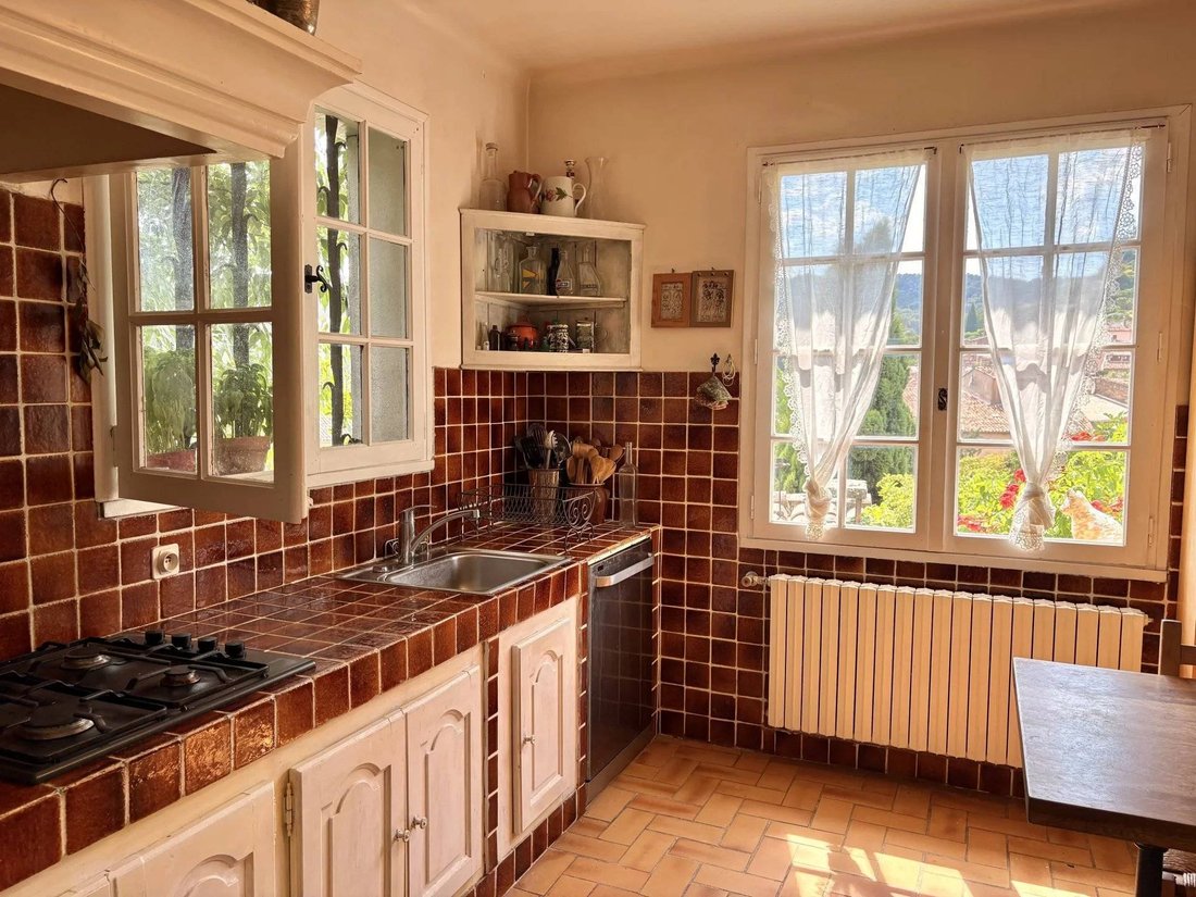 Casa en Cotignac, Provenza-Alpes-Costa Azul, Francia 5 - 18327864