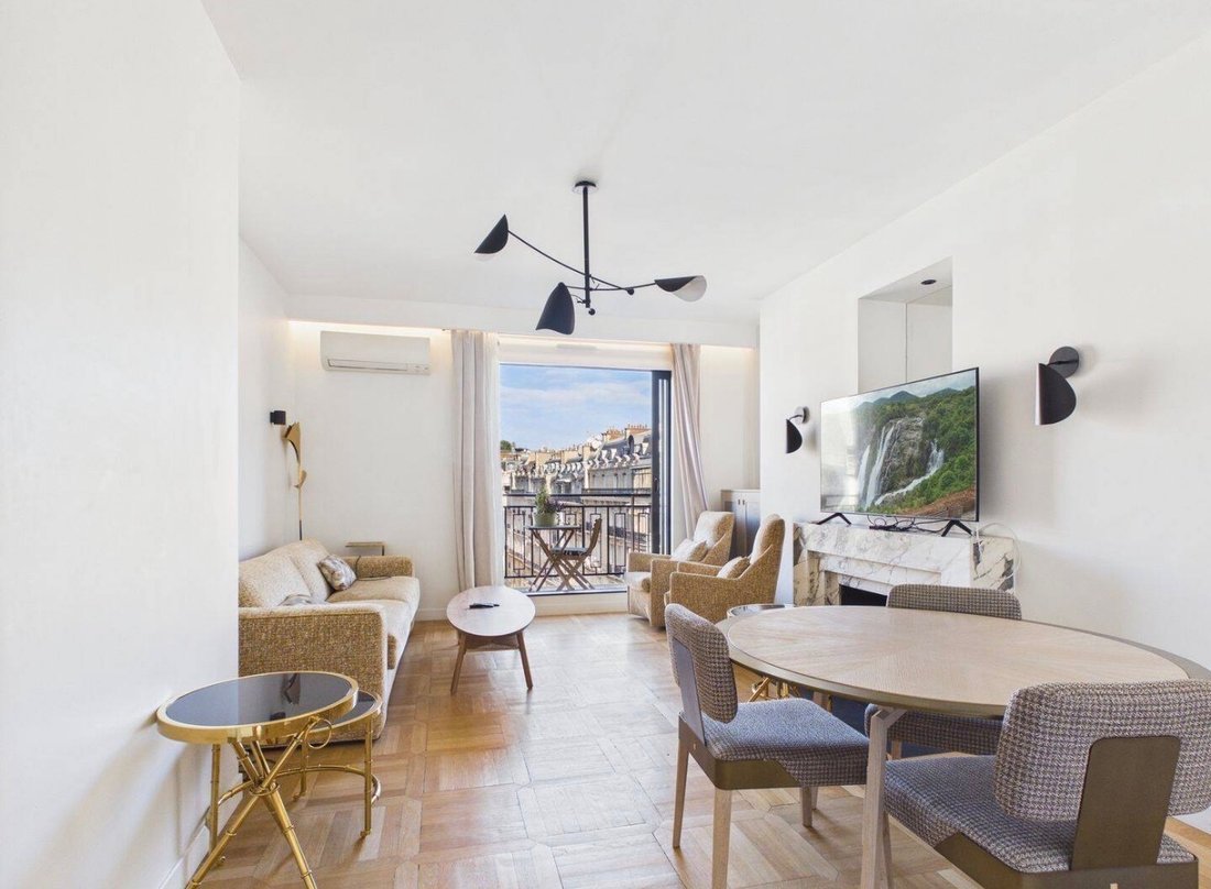 Apartment in Saint Philippe du Roule, Paris 8e Arrondissement, Paris 5 - 18674821