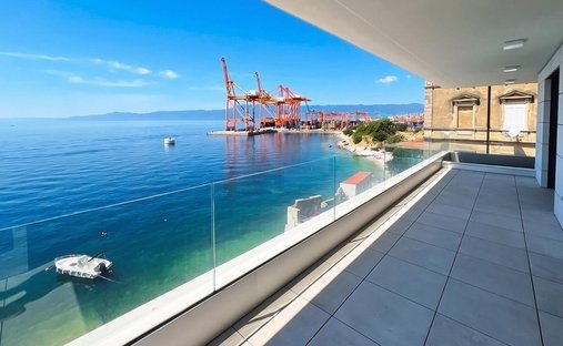 Apartment in Mjesni odbor Luka, Grad Rijeka, Primorje-Gorski Kotar County 1