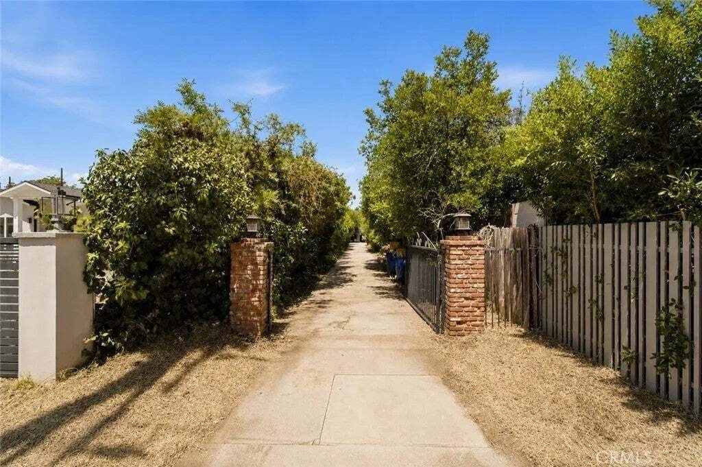 House in Los Angeles, California, United States 4 - 18677027