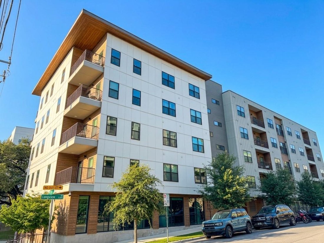 Condo in Austin, Texas, United States 2 - 18601344