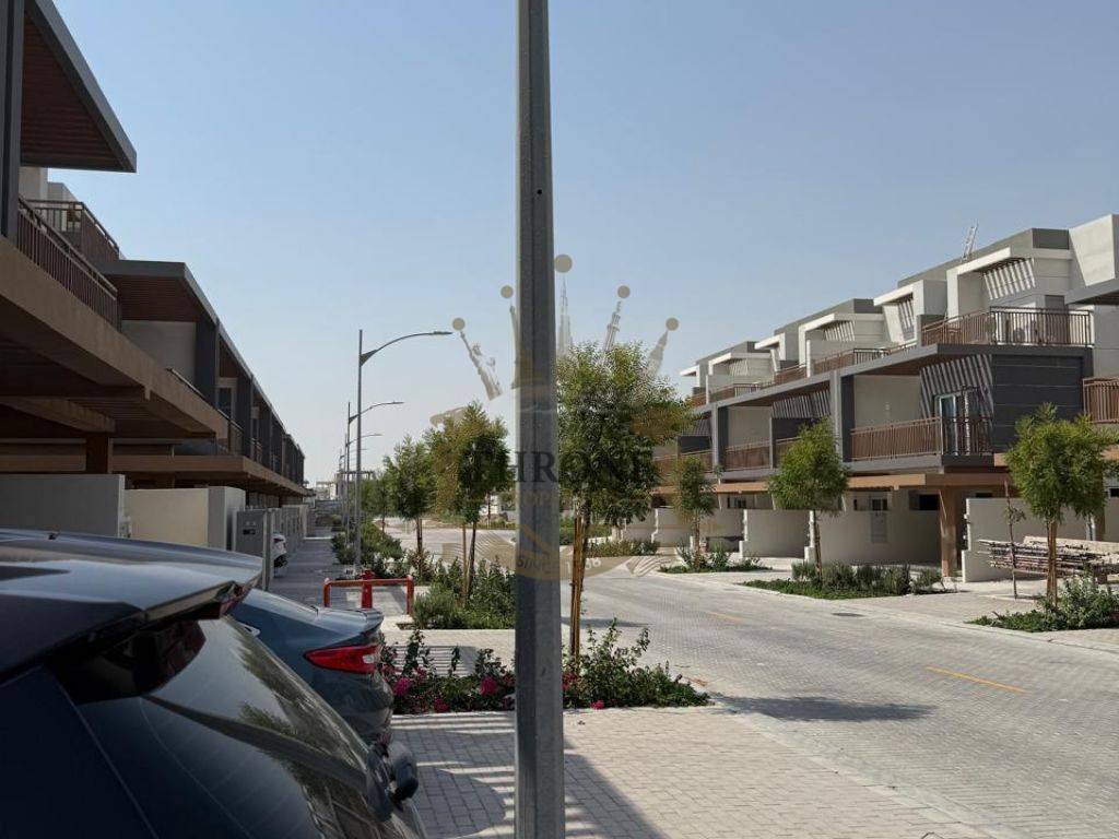 Townhouse in Damac Hills 2, Dubai, United Arab Emirates 4 - 18674825