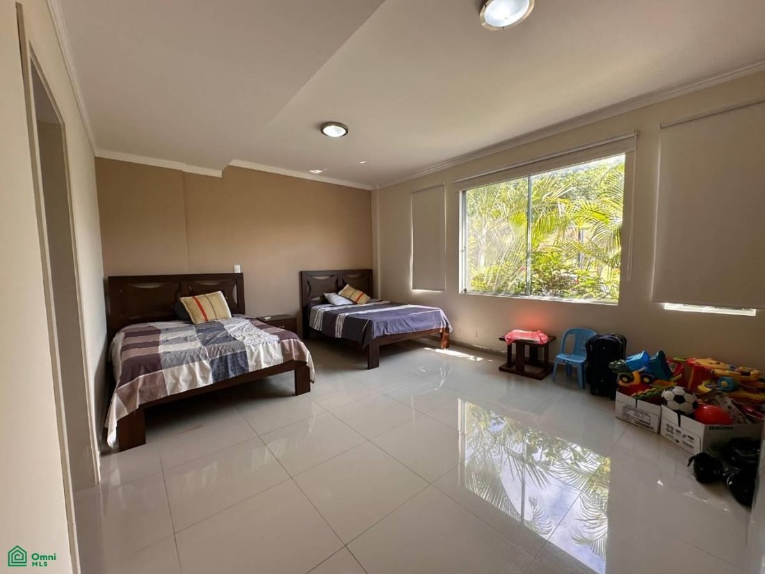 Townhouse en Colinas del Urubó, Departamento de Santa Cruz, Bolivia 1 - 18081681