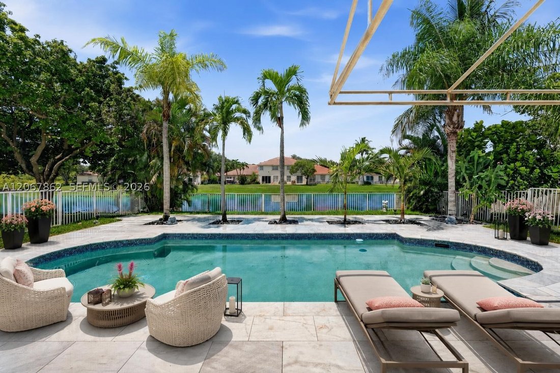Casa a Pembroke Pines, Florida, Stati Uniti 2 - 18654832