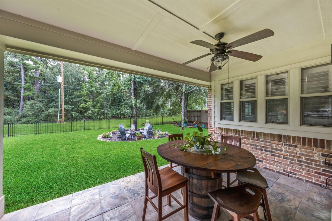 House in Conroe, Texas, United States 4 - 18677336