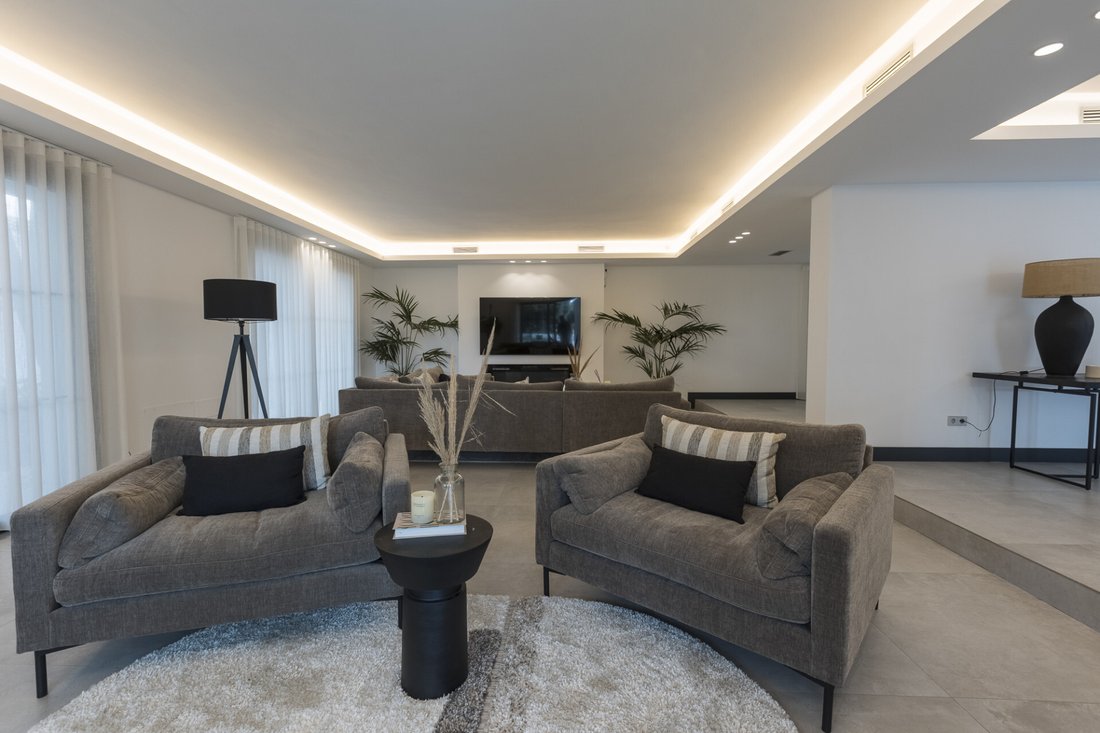 Villa in Elviria-Cabopino, Marbella, Spain 5 - 18674674
