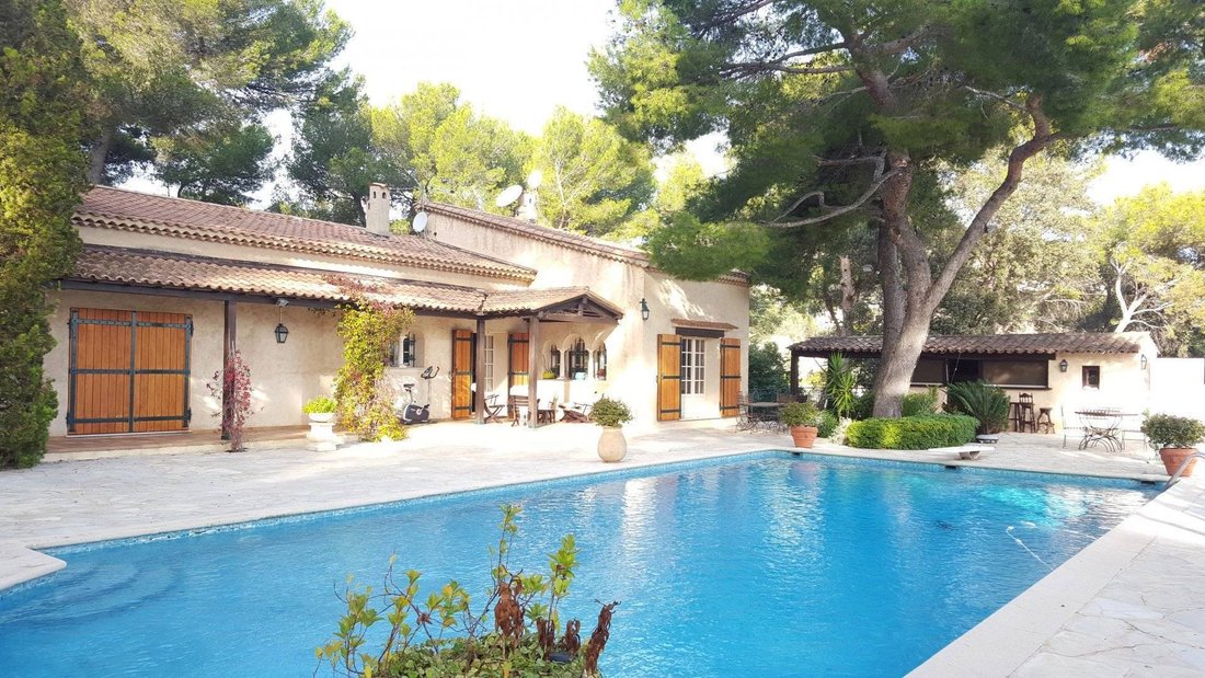 Villa in Brusquet-Retenaou-Devens, Vallauris, France 3 - 16031266