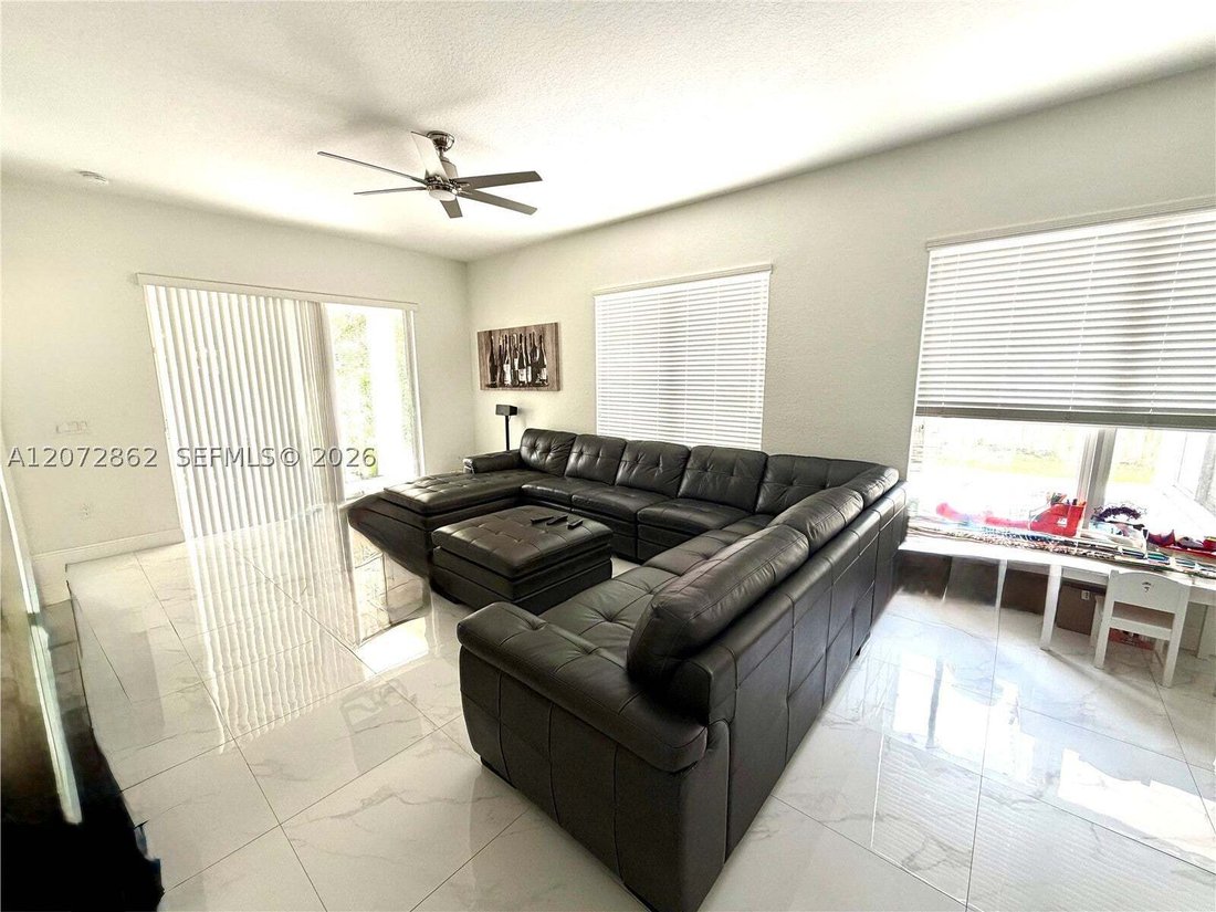 House in Pembroke Pines, Florida, United States 4 - 18676795