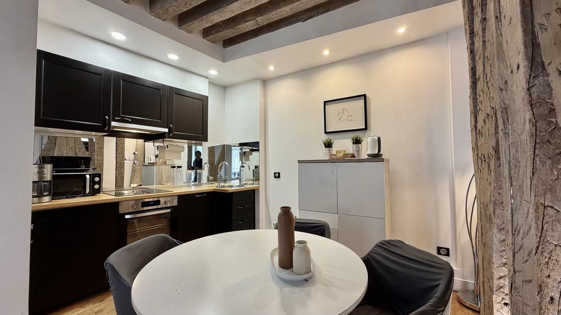 Apartment in Saint Germain des Prés, Paris 6e Arrondissement, Paris 3 - 18674932