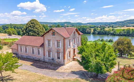 Villa in Zone Rurale Nord, Villeneuve-sur-Lot, France 1