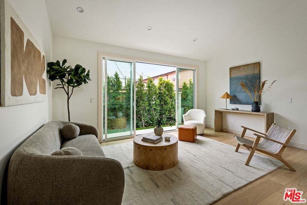 House in Los Angeles, California, United States 3 - 18678603