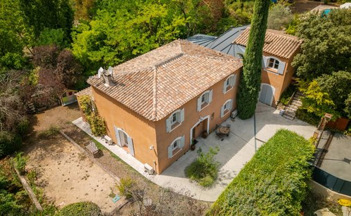 House in Saint-Marc-Jaumegarde, Provence-Alpes-Côte d'Azur, France 1
