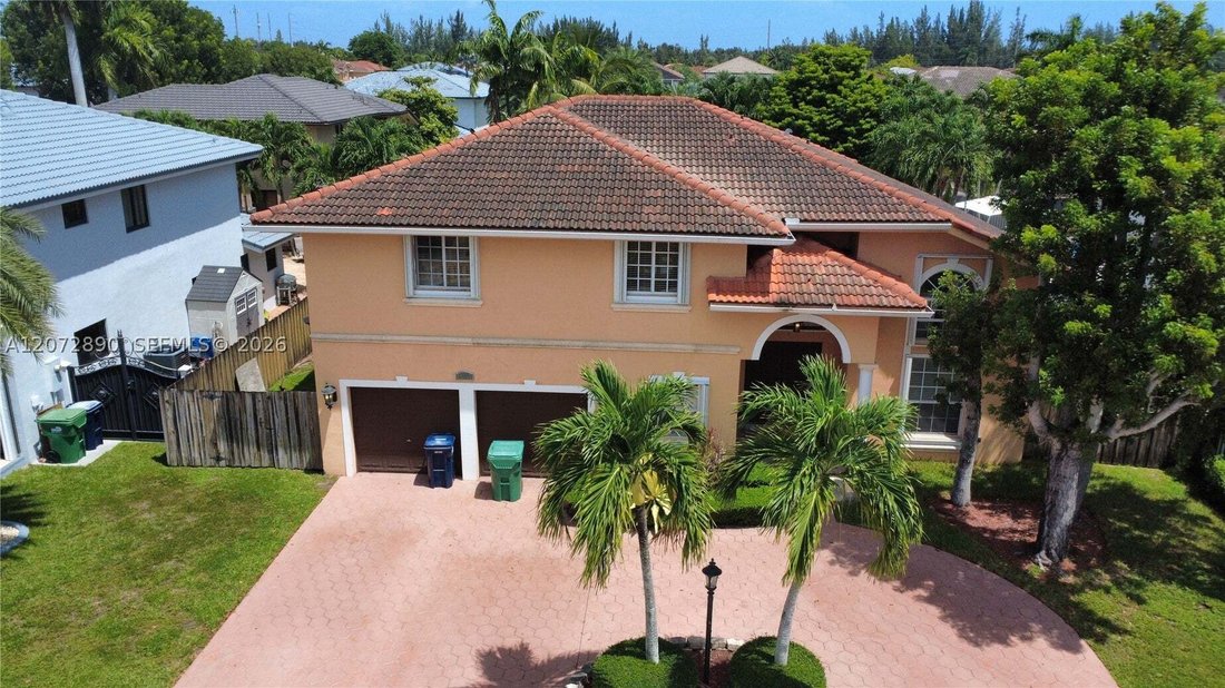 House in West Miami, Florida, United States 1 - 18676797