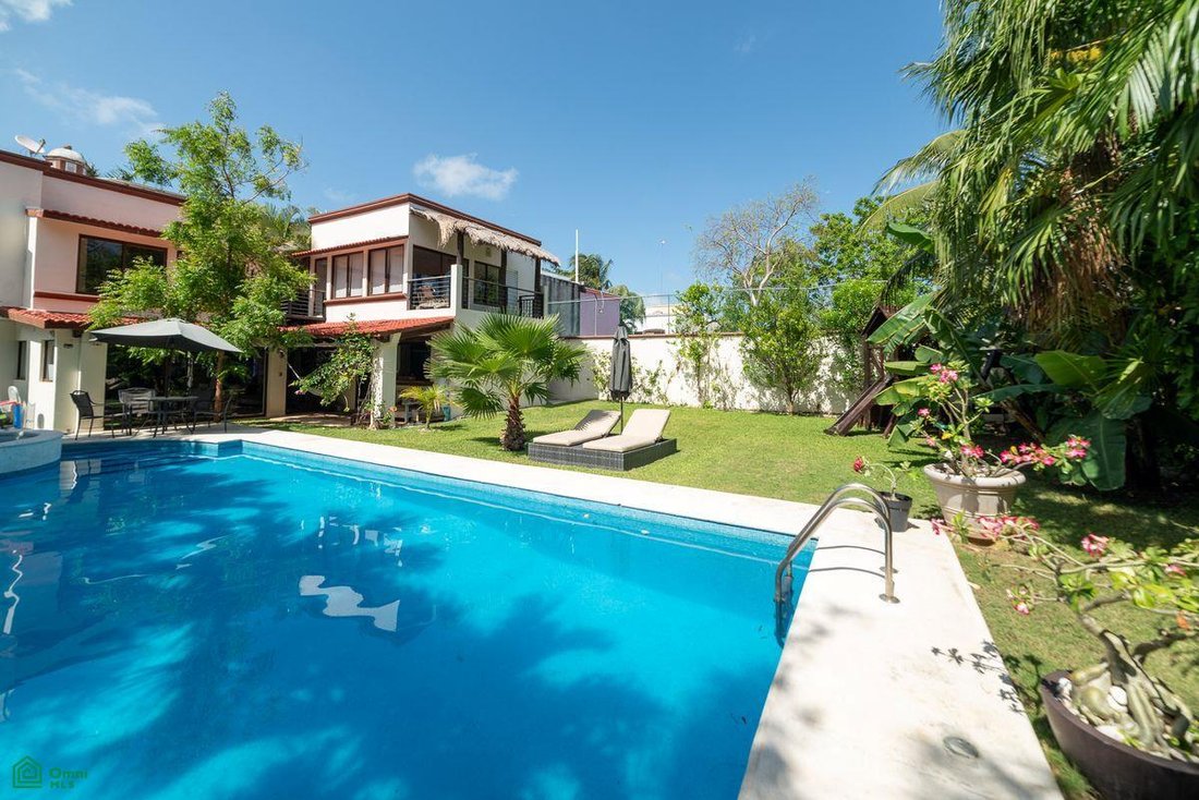 House in Alfredo V. Bonfil, Quintana Roo, Mexico 1 - 17100883