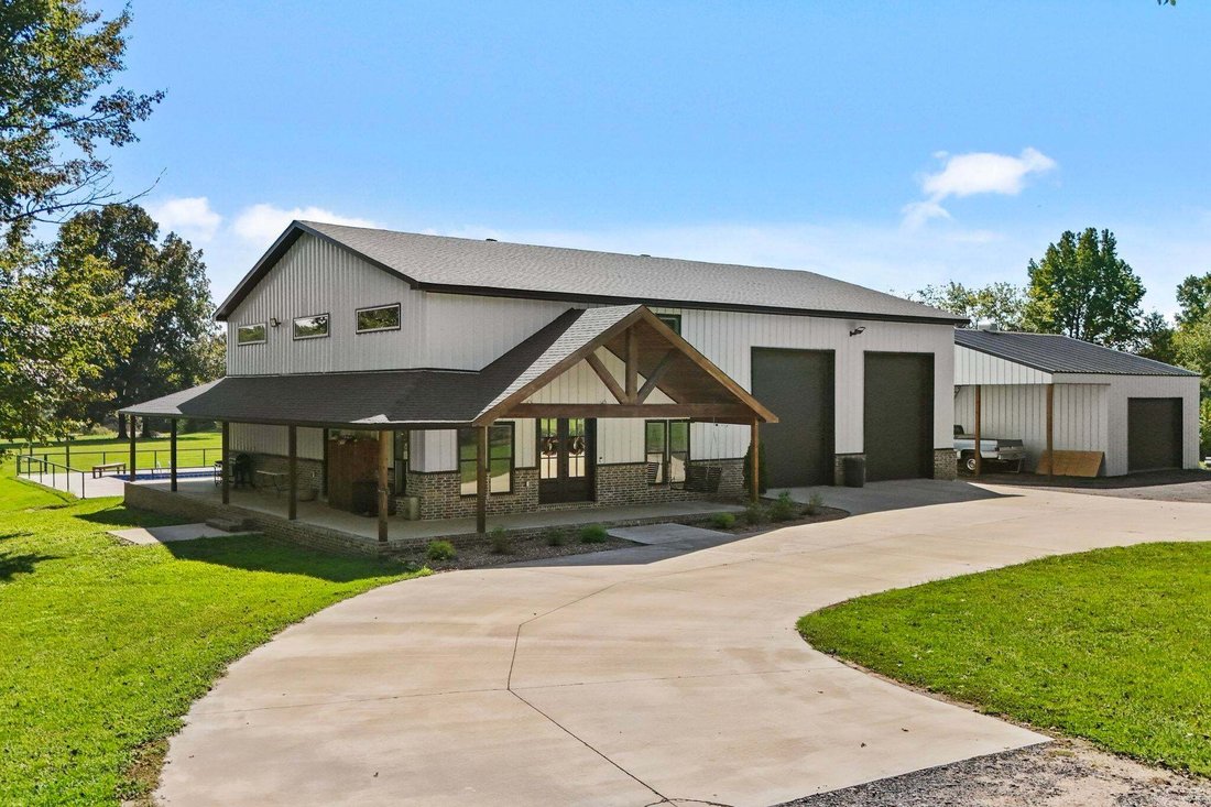 House in Sherwood, Arkansas, United States 2 - 18676642