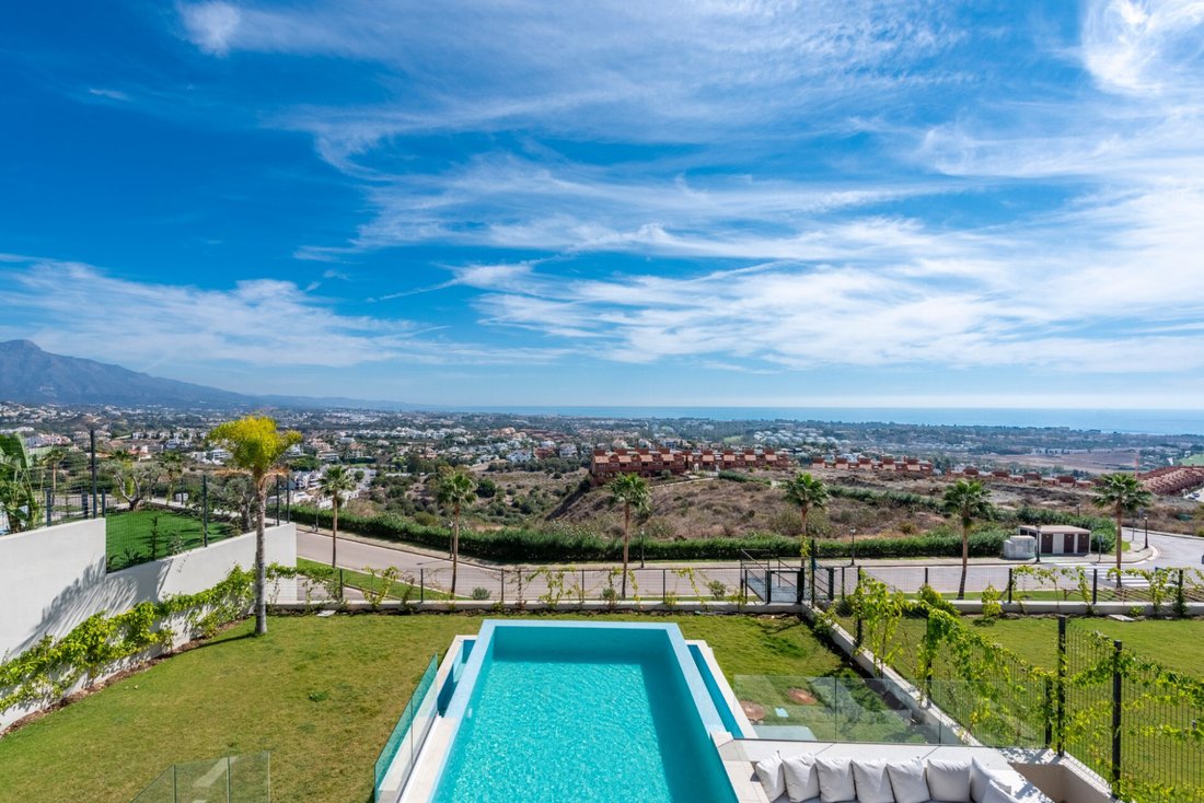 Villa in Benahavis, Andalusia, Spain 2 - 18674669