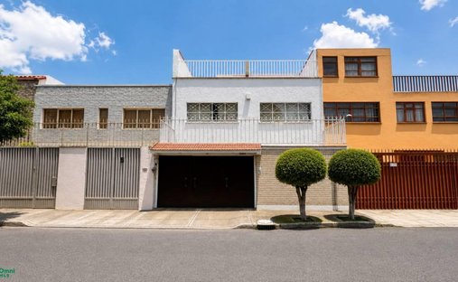 House in Santa Catarina Yecahuitzotl, Mexico City, Mexico 1