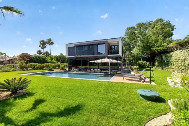 Villa in Fontmerle, Antibes, France 1 - 18192636