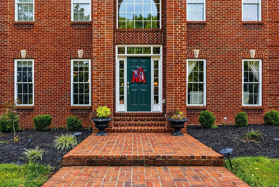 House in Paris, Kentucky, United States 5 - 18676281