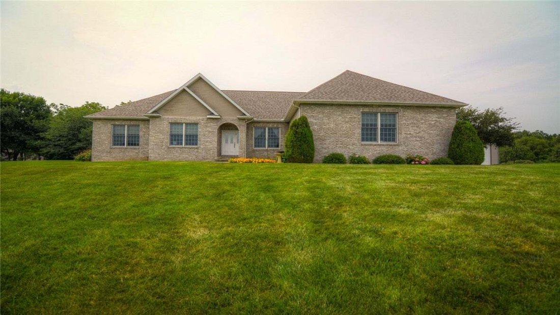 House in Oreana, Illinois, United States 2 - 18675328